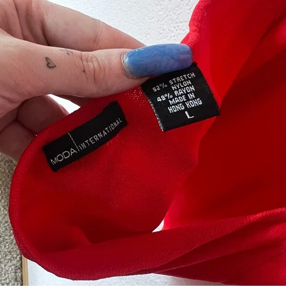 Vintage Y2K 90s sexy red halter top - Picture 3 of 7